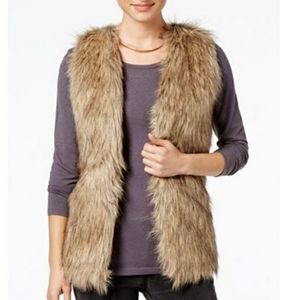 Hippie Rose Juniors' Faux-Fur Sweater Vest